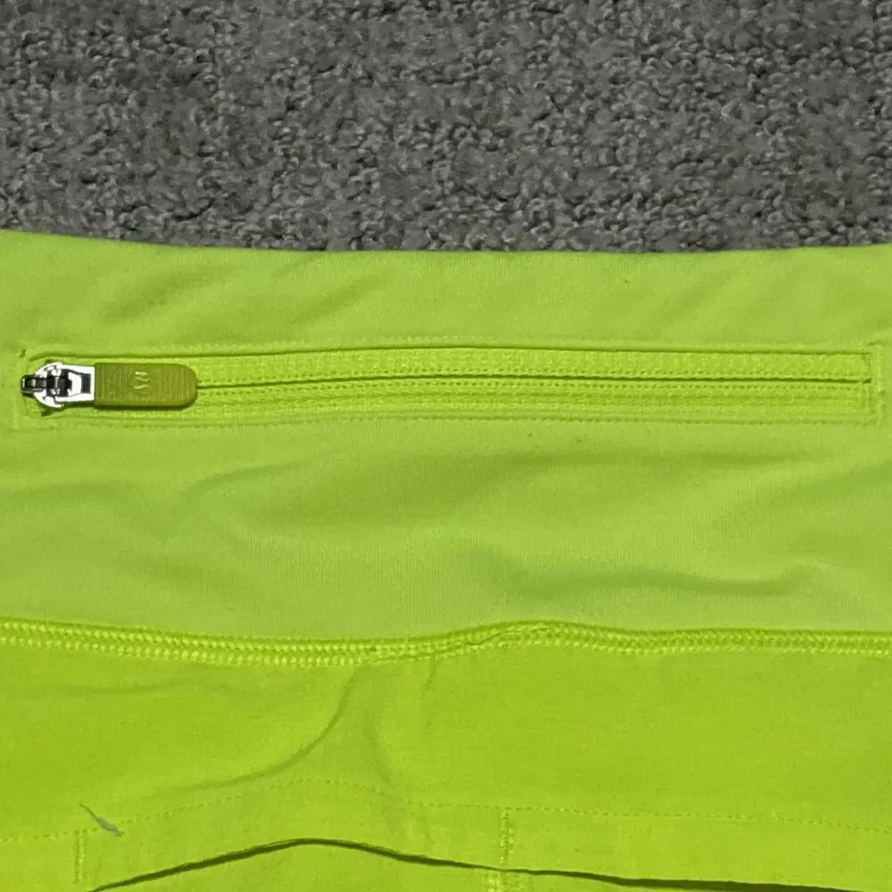 Lululemon Women’s Speed Up Shorts Highlight Yellow 2.5 Inseam Size 4